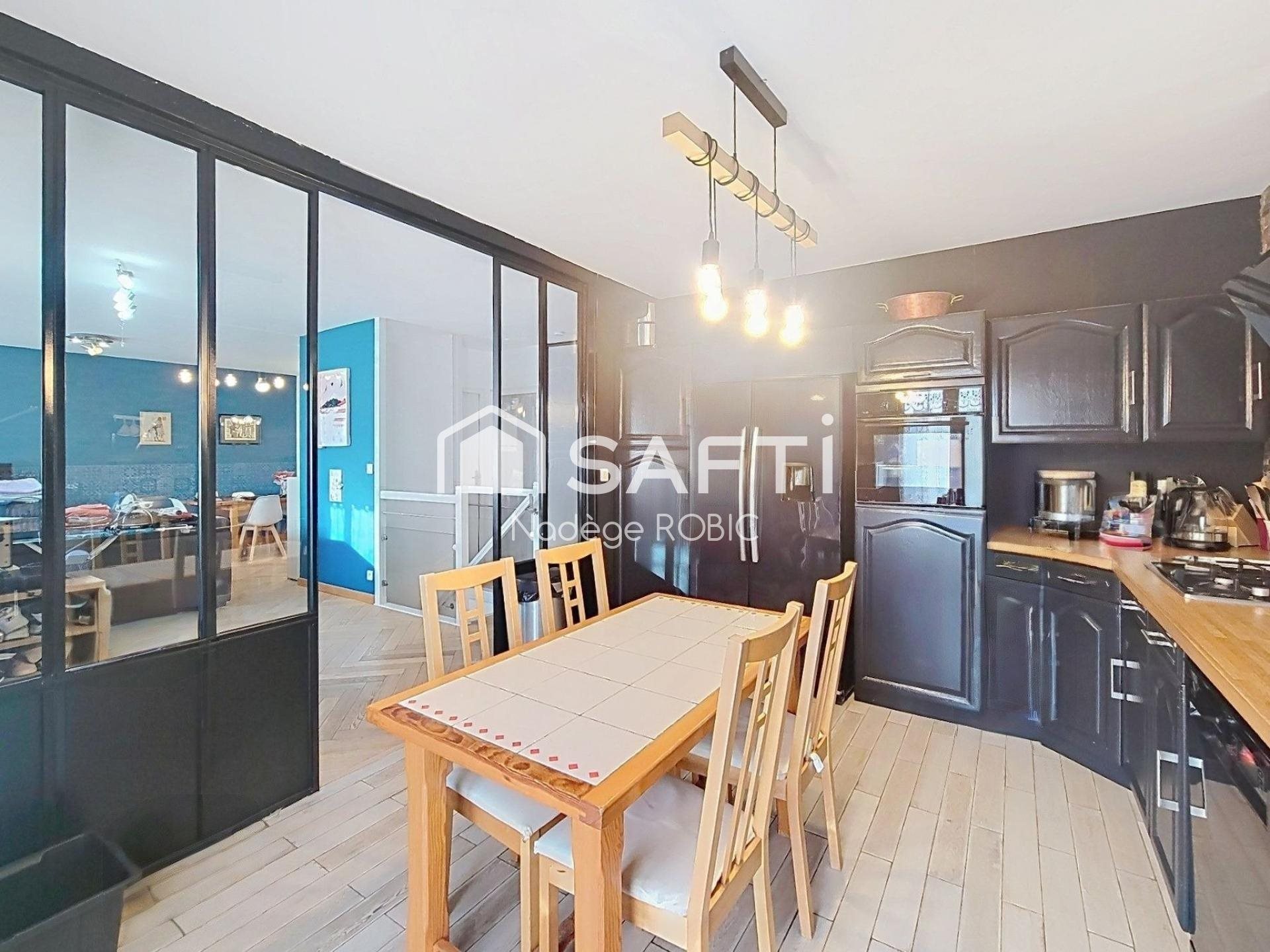 Maison à vendre, 130m², Seiches-sur-le-Loir