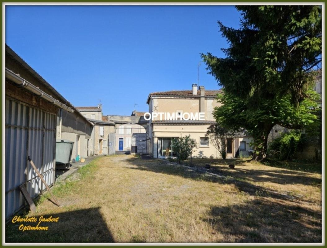 Maison à vendre, 153m², Barbezieux-Saint-Hilaire