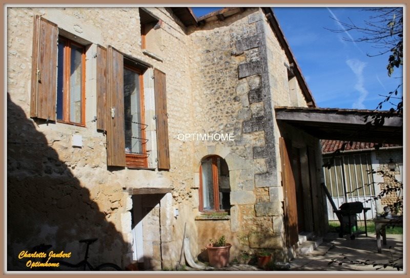 Maison à vendre, 110m², Montmoreau-Saint-Cybard