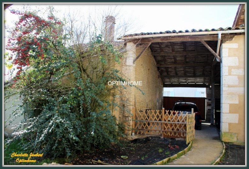 Maison à vendre, 110m², Montmoreau-Saint-Cybard