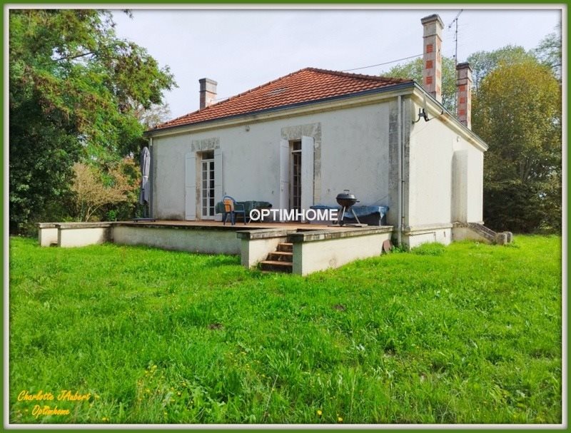 Maison à vendre, 139m², Saint Aulaye-Puymangou