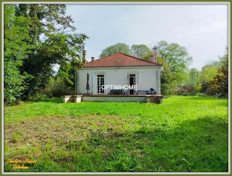 Maison à vendre, 139m², Saint Aulaye-Puymangou