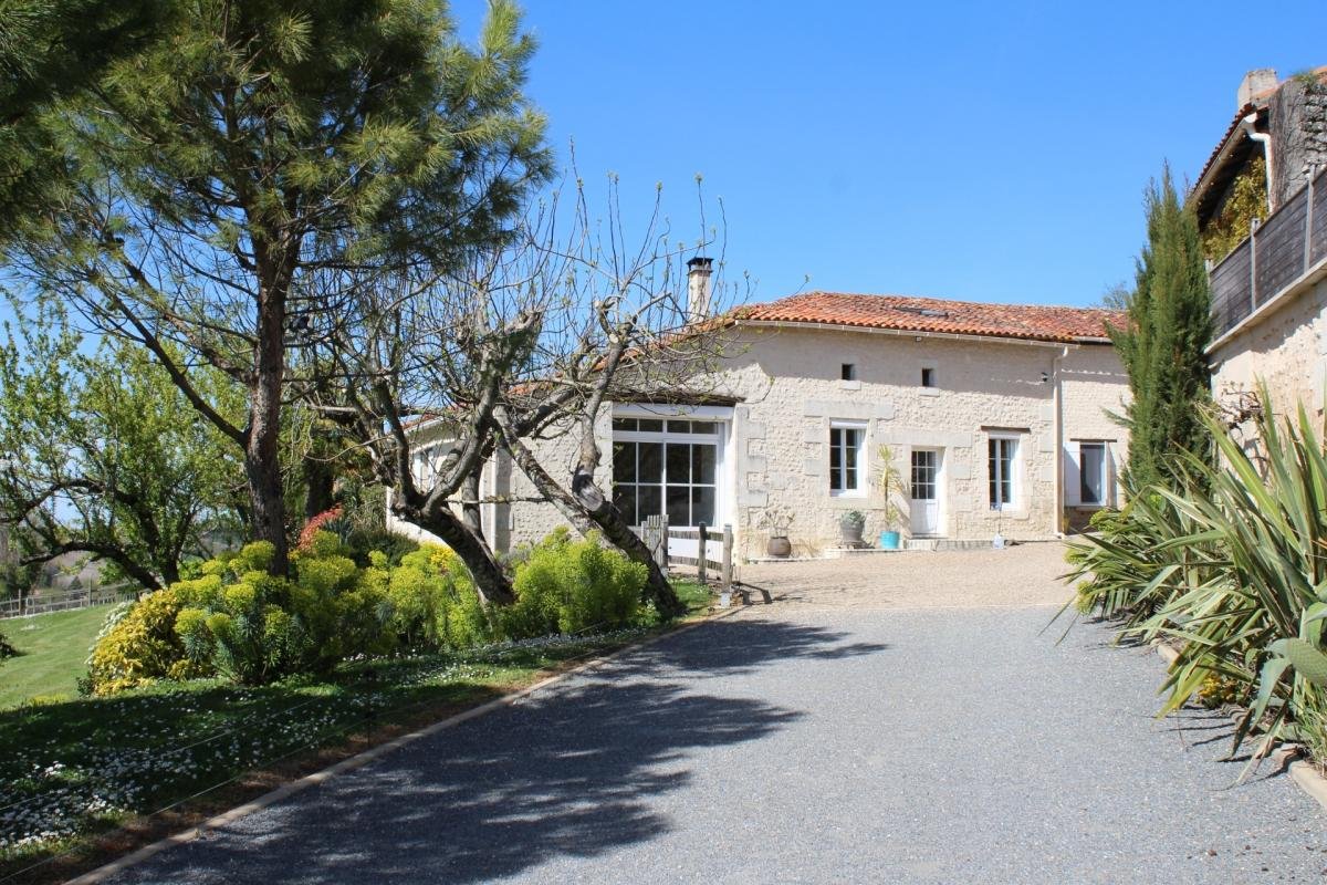 Maison à vendre, 200m², Chalais