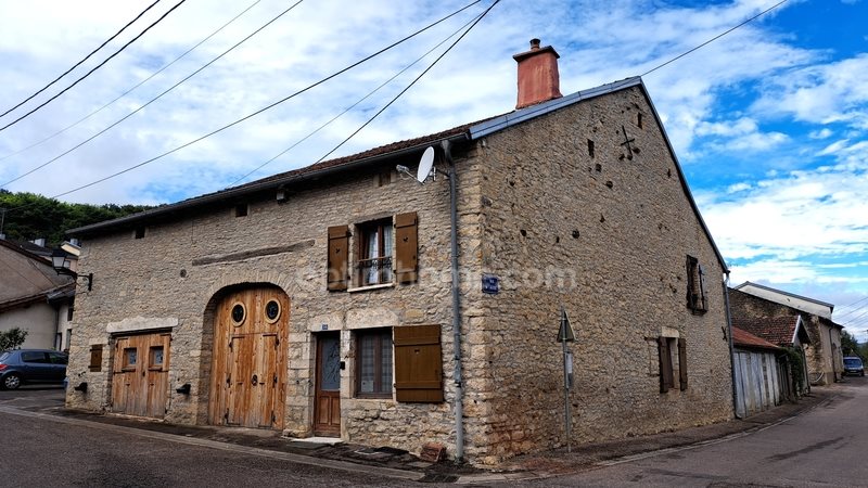 Maison à vendre, 353m², Jussey