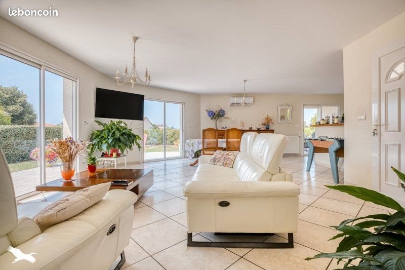 Maison à vendre, 125m², Sainte-Bazeille