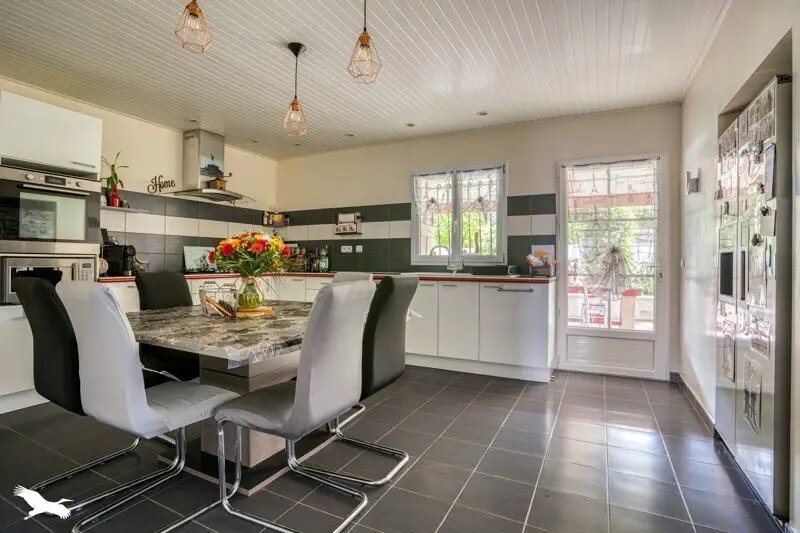 Maison à vendre, 310m², Sainte-Bazeille