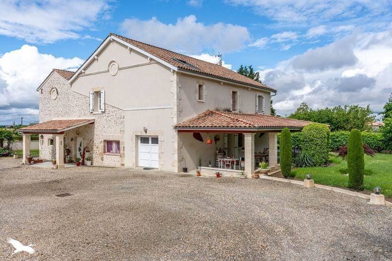 Maison à vendre, 310m², Sainte-Bazeille