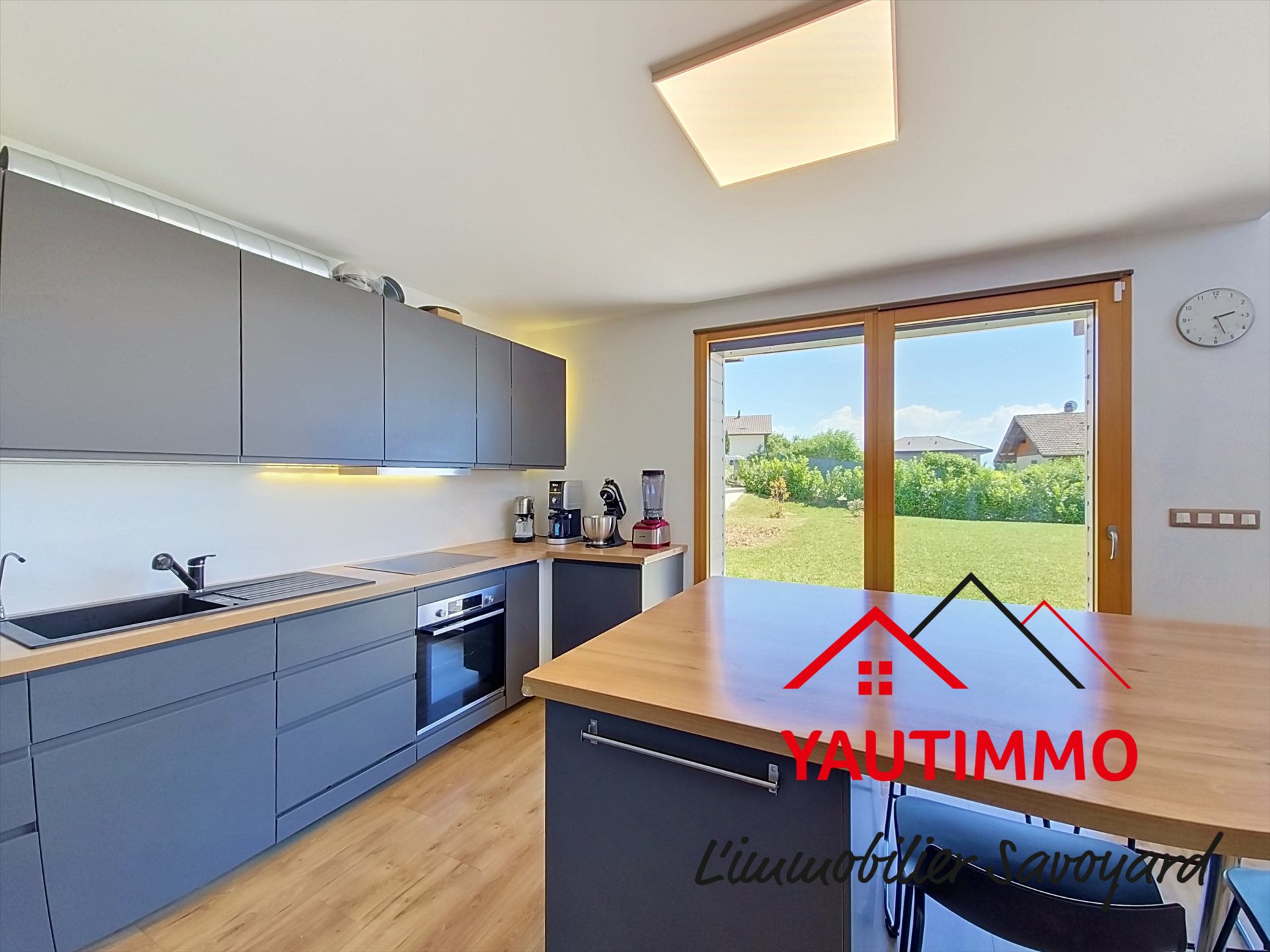 Maison à vendre, 130m², Cranves-Sales