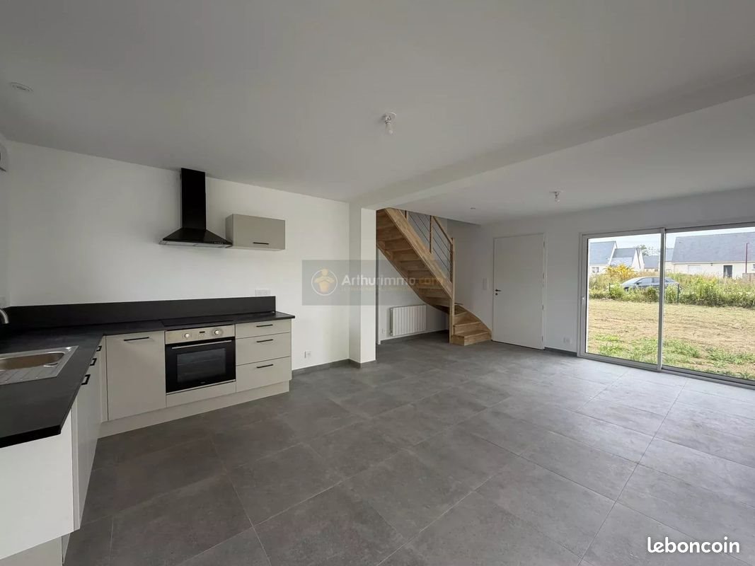 Maison à louer, 92m², Plouédern
