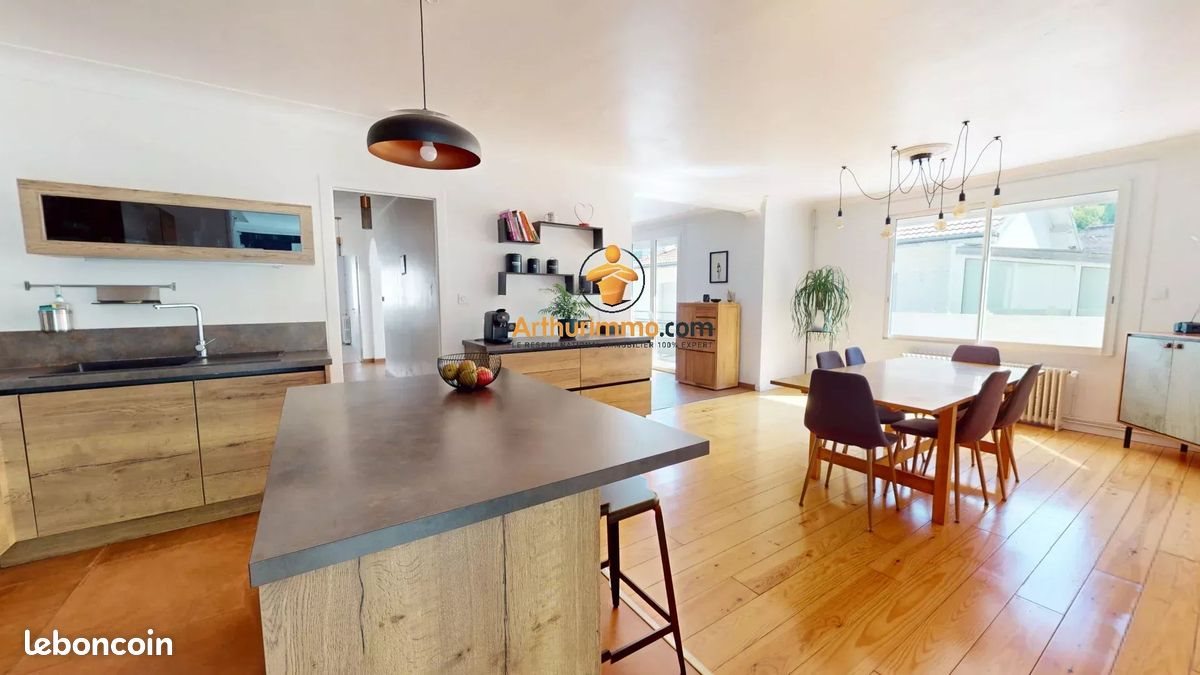 Maison à vendre, 212m², Lourdes