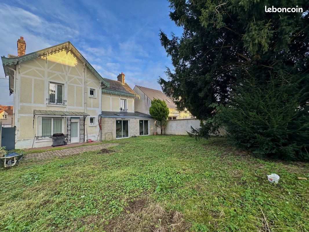 Maison à vendre, 226m², Bornel