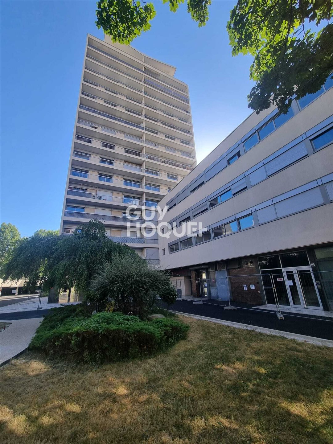 Appartement à louer, 70m², Courbevoie