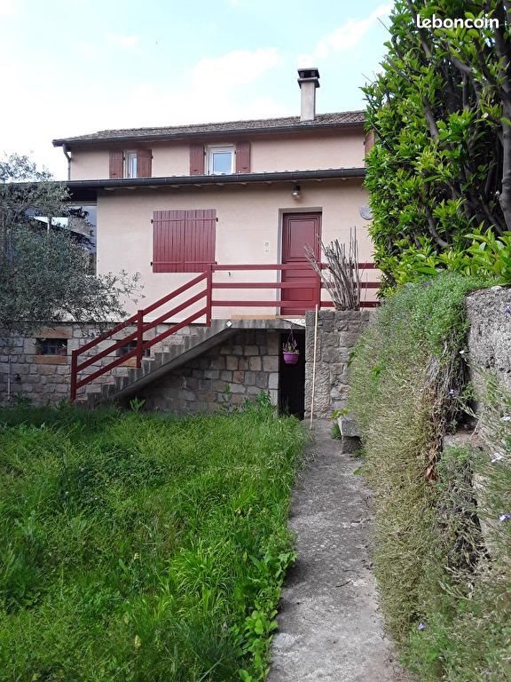 Maison à louer, 117m², Ucel