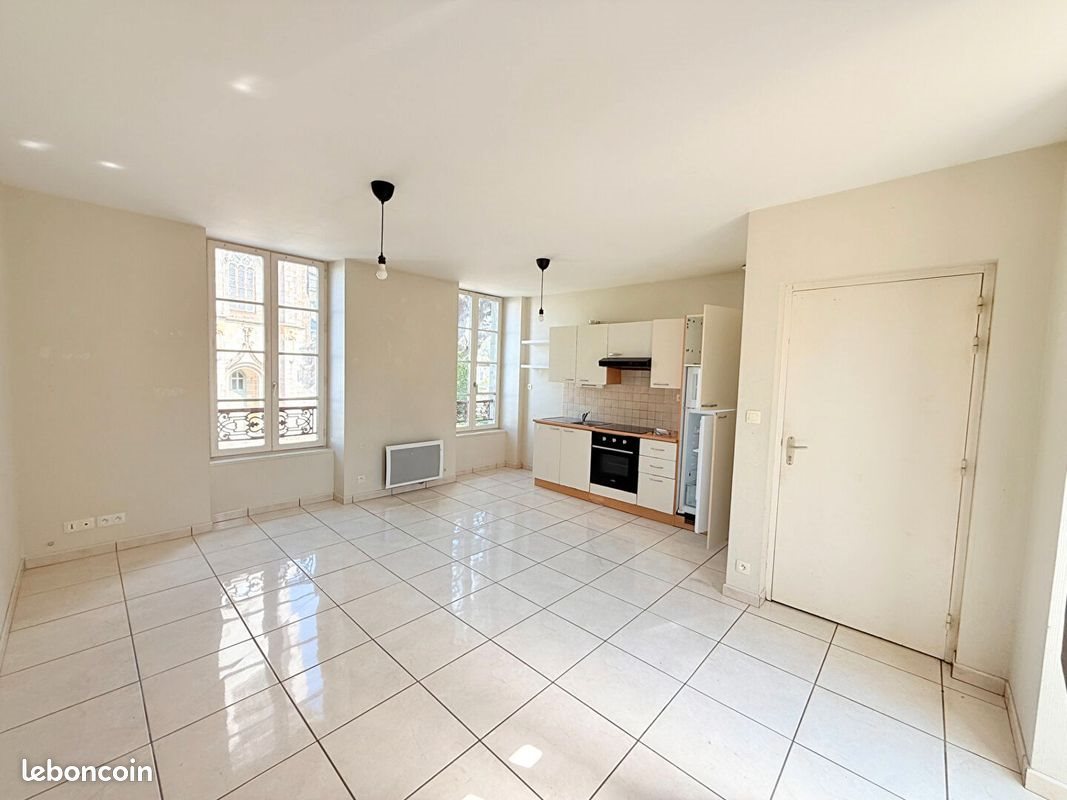 Appartement à louer, 45m², Landerneau