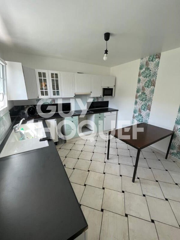 Maison à louer, 138m², Saint-Maurice-Montcouronne