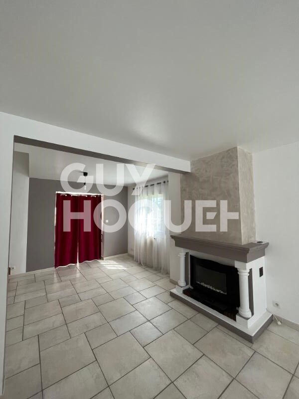 Maison à louer, 138m², Saint-Maurice-Montcouronne