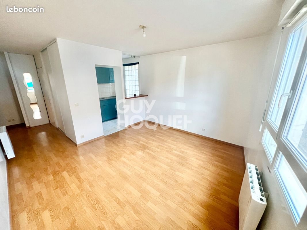 Appartement à louer, 27m², Massy