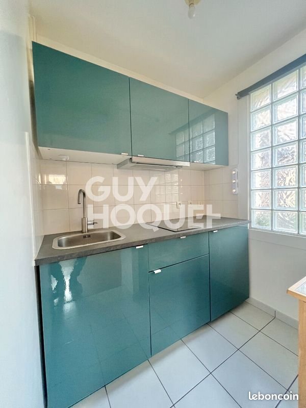 Appartement à louer, 27m², Massy