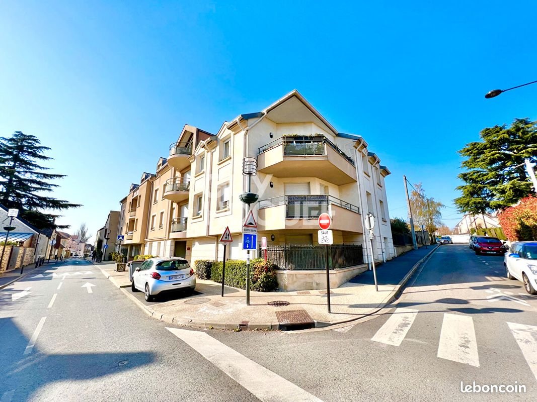 Appartement à louer, 27m², Massy