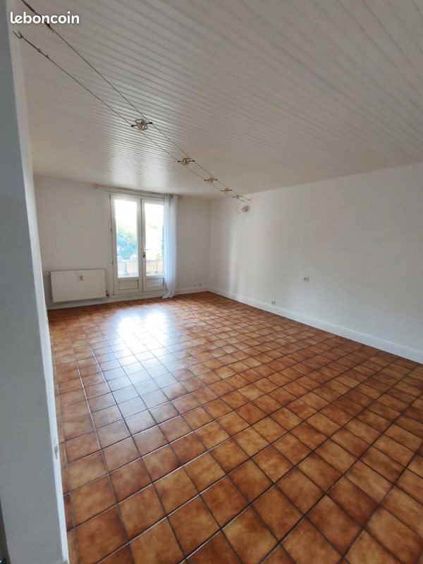 Appartement à louer, 47m², Orléans