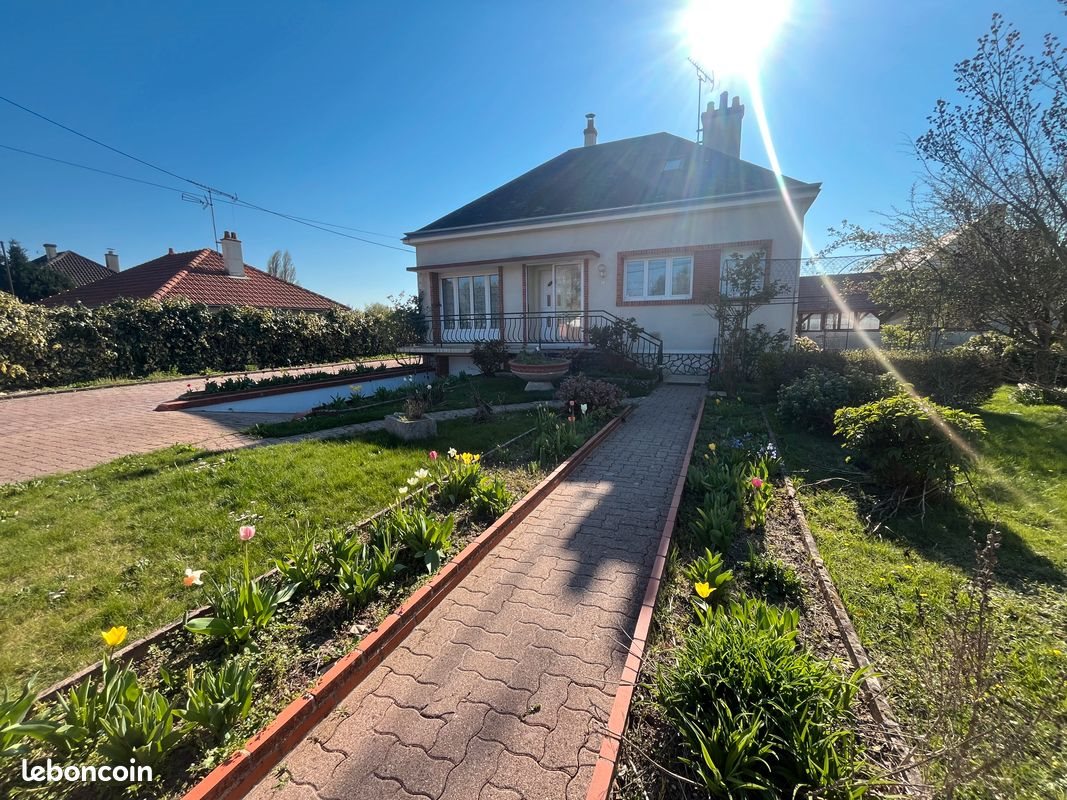 Maison à vendre, 160m², La Chapelle-Saint-Mesmin