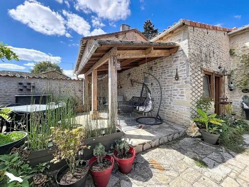 Maison à vendre, 91m², Saint-Coutant
