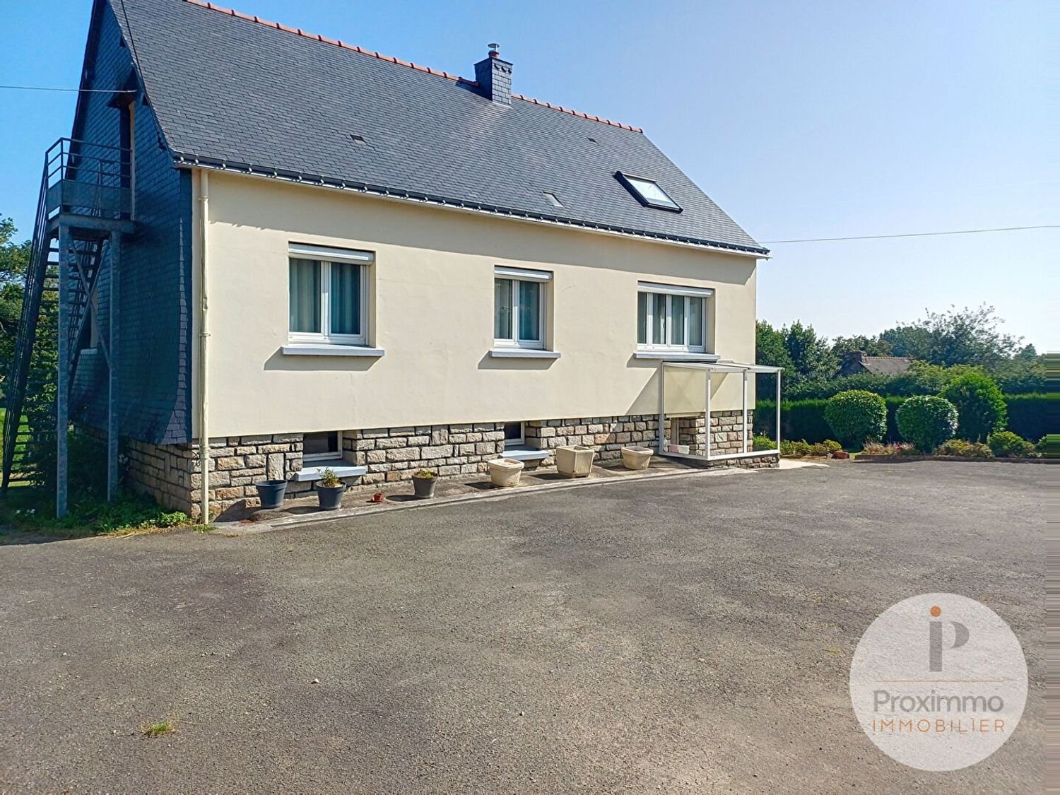 Maison à vendre, 120m², Caro
