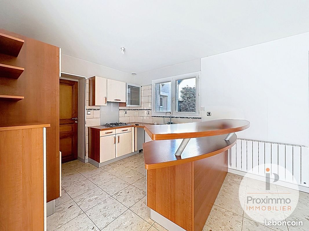 Maison à louer, 90m², Questembert