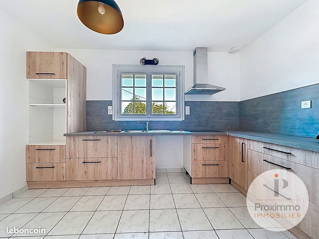 Maison à louer, 88m², Questembert