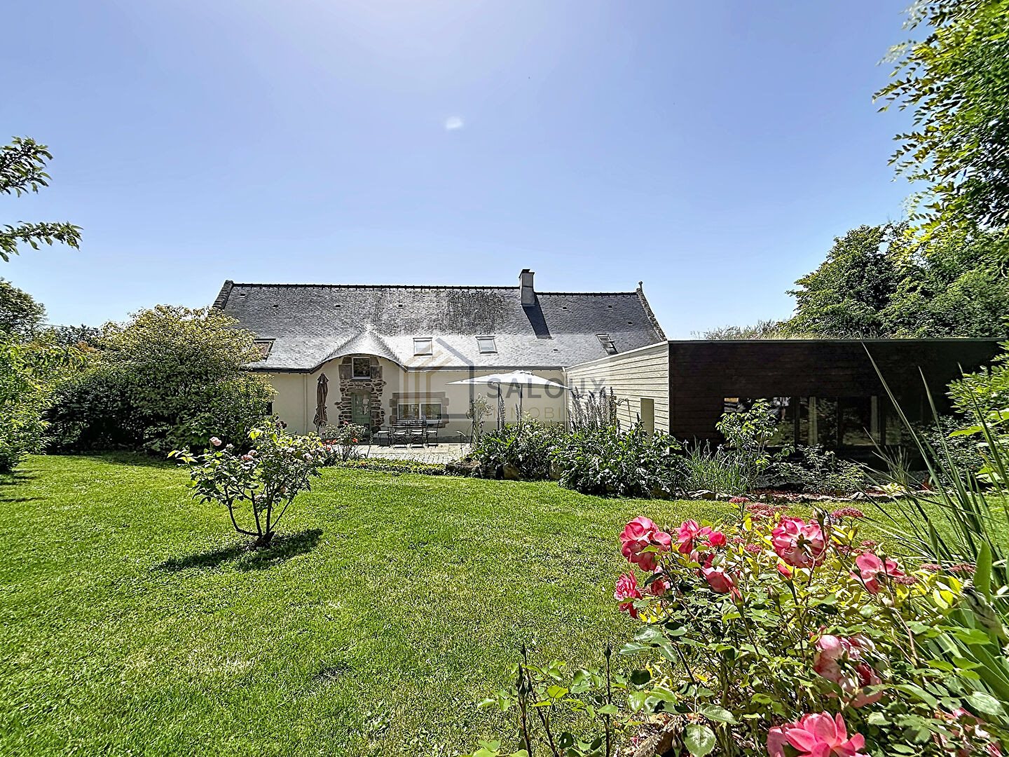 Maison à vendre, 240m², Ambon