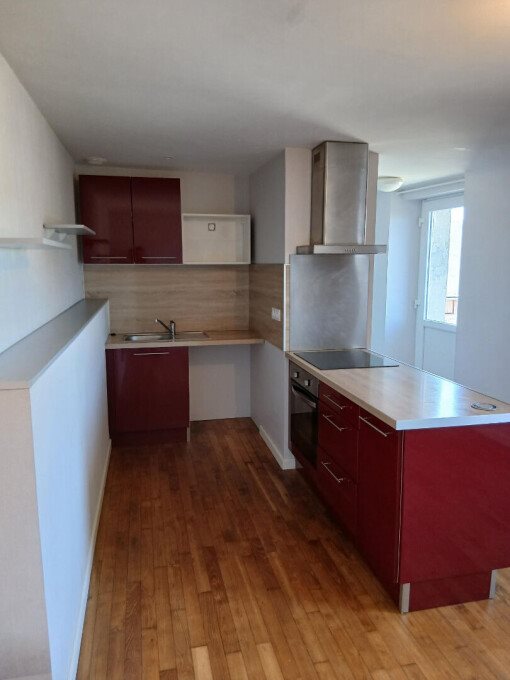 Appartement à louer, 81m², Plumergat