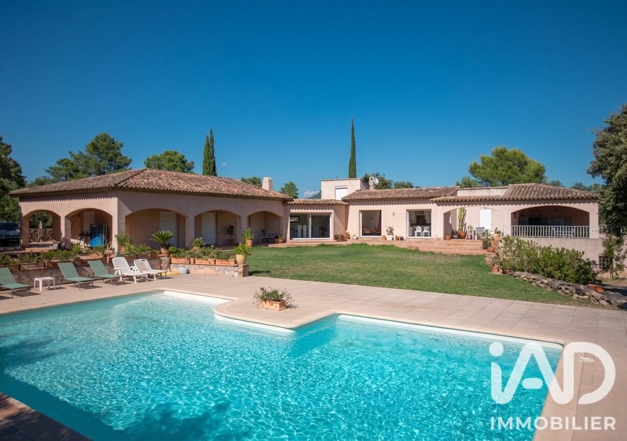 Maison à vendre, 200m², Roquebrune-sur-Argens