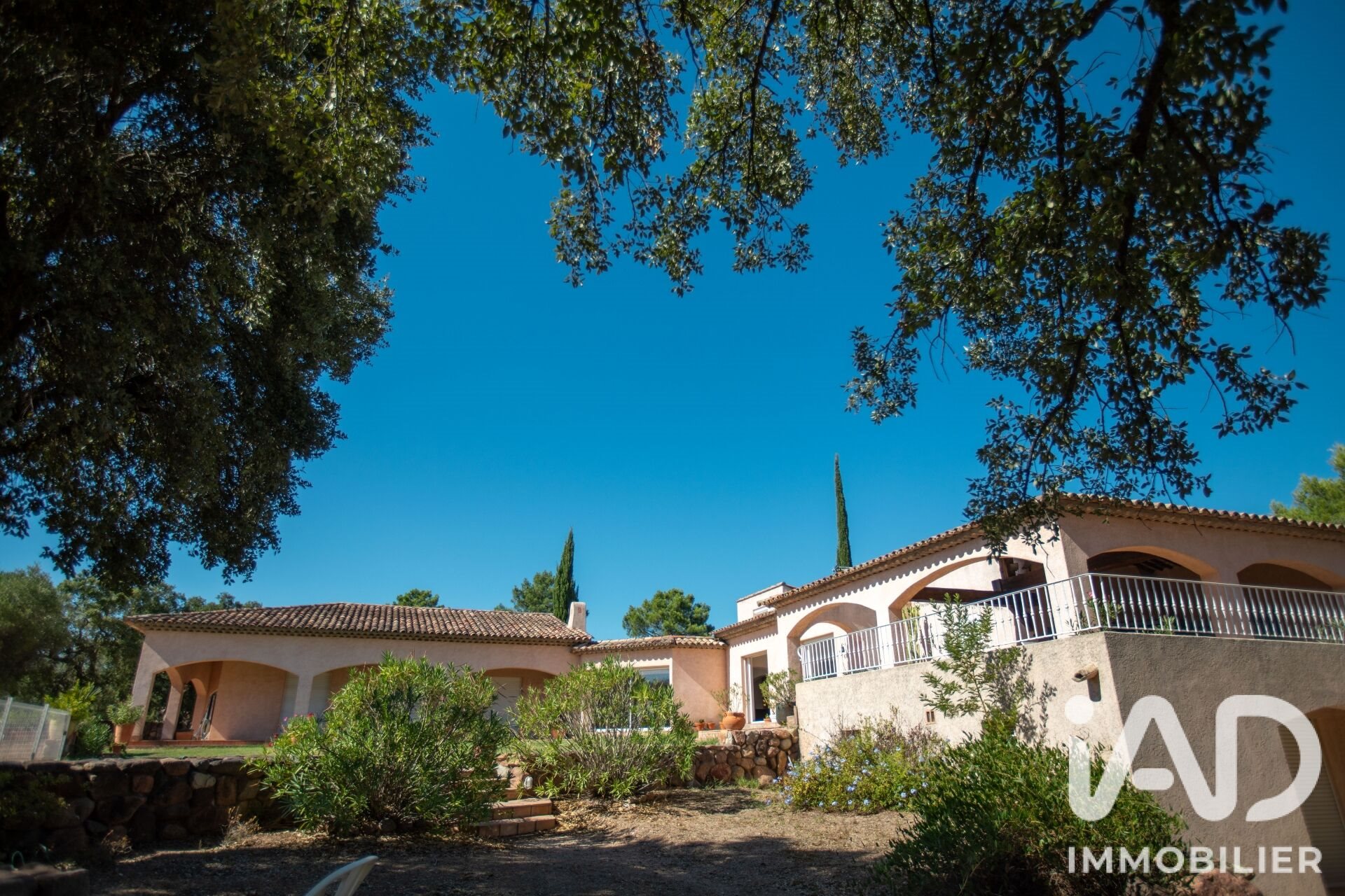Maison à vendre, 200m², Roquebrune-sur-Argens
