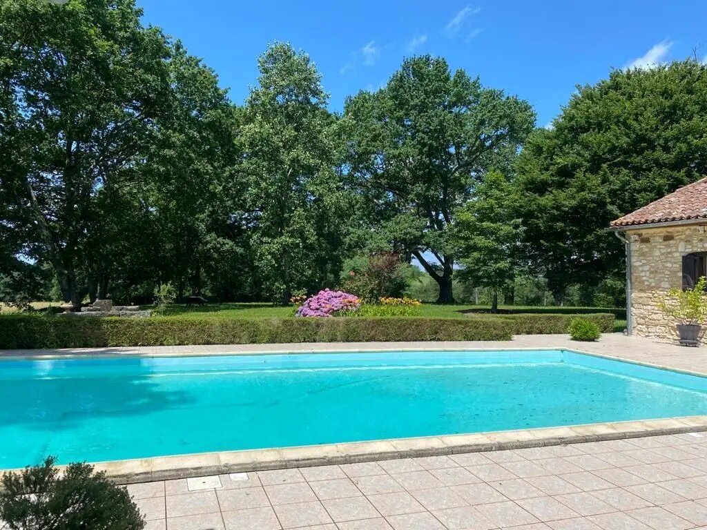 Maison à vendre, 460m², Sauveterre-de-Béarn
