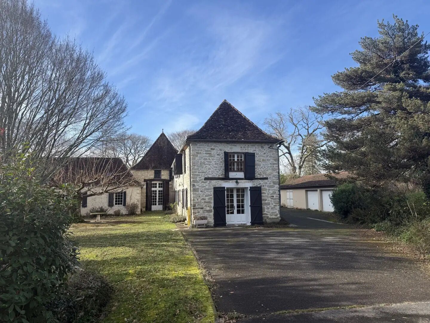 Maison à vendre, 460m², Sauveterre-de-Béarn
