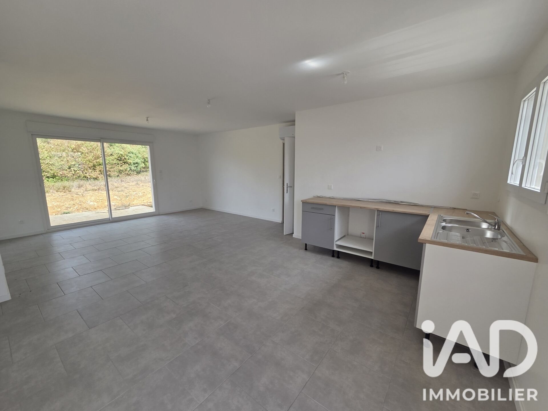Maison à vendre, 77m², Montguyon