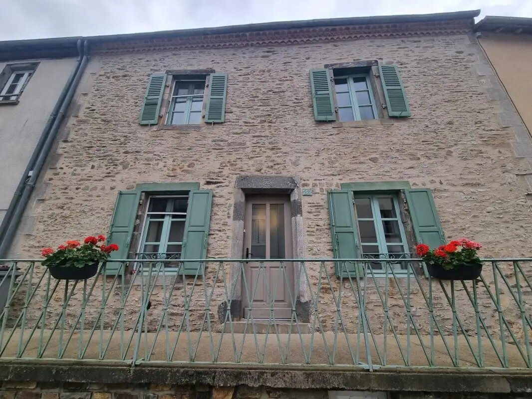 Maison à vendre, 188m², Saint-Yrieix-la-Perche
