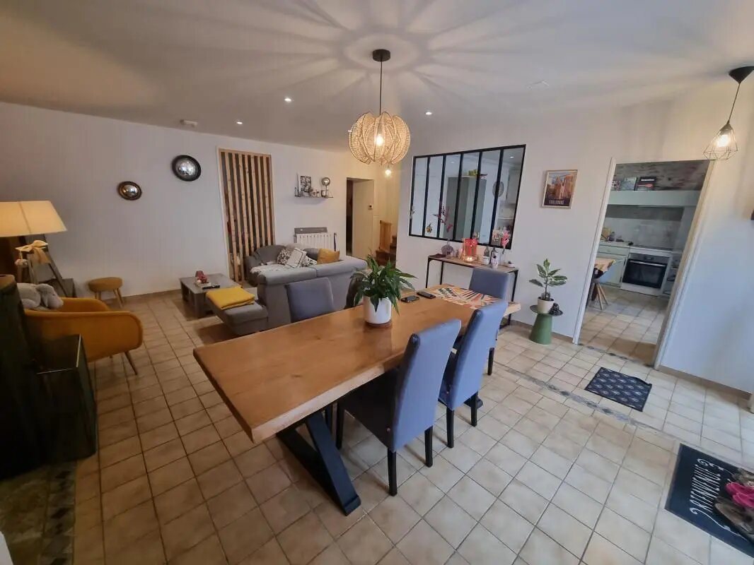 Maison à vendre, 188m², Saint-Yrieix-la-Perche