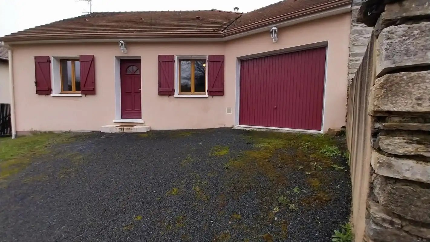 Maison à louer, 74m², Saint-Yrieix-la-Perche