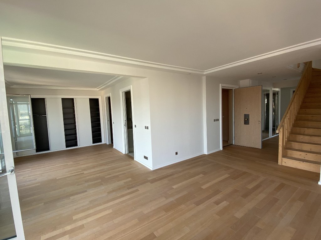Maison à louer, 226m², Paris 7ème
