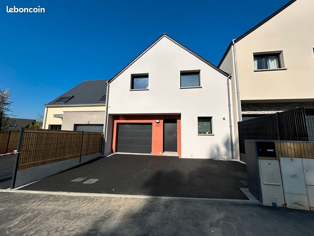 Maison à louer, 96m², Montreuil-le-Gast