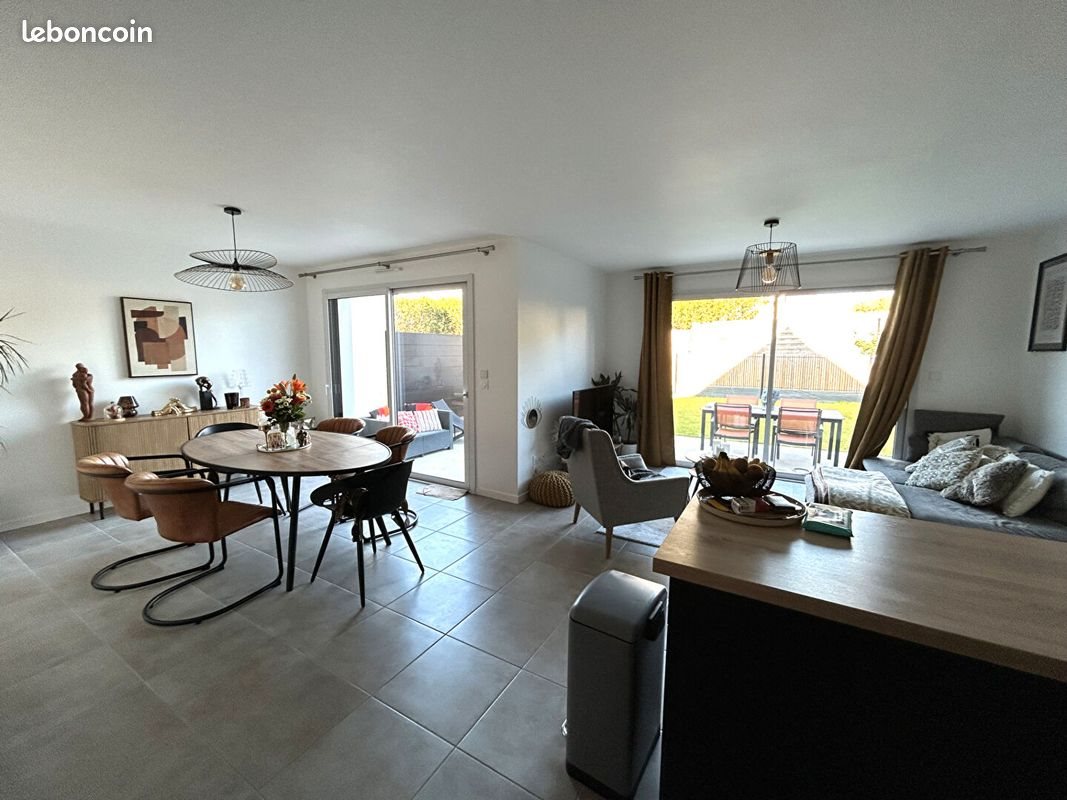 Maison à louer, 96m², Montreuil-le-Gast