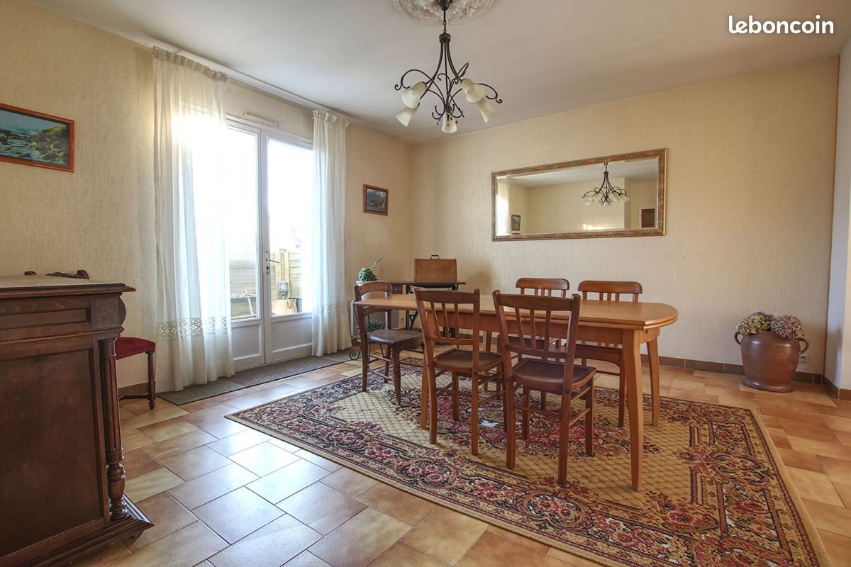 Maison à vendre, 142m², Melesse