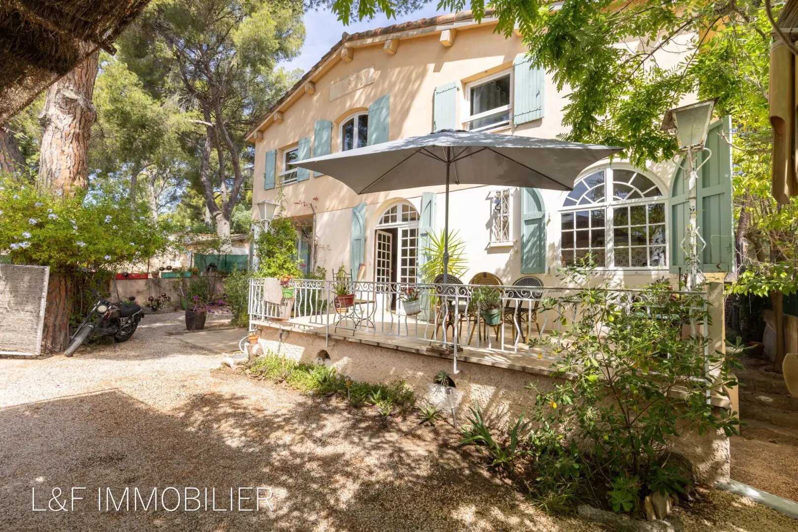 Maison à vendre, 200m², Saint-Cyr-sur-Mer