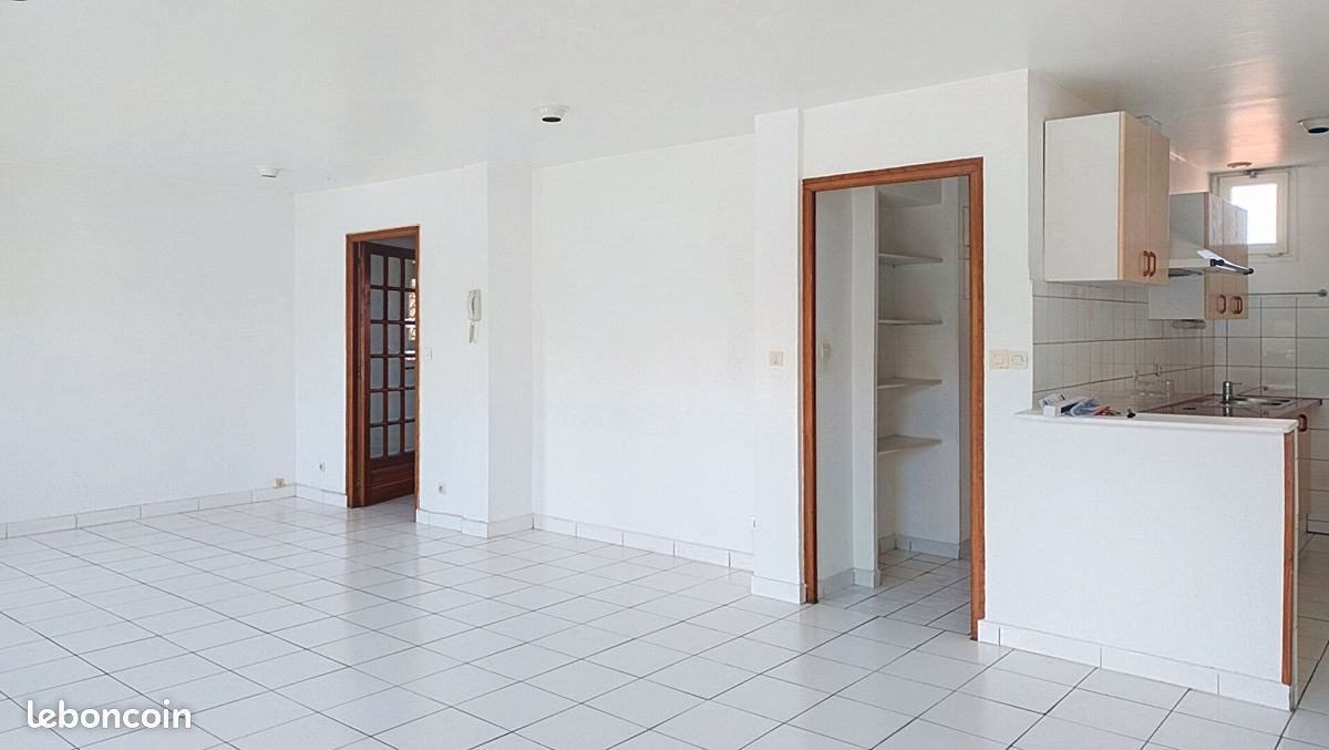 Appartement à louer, 72m², Reims
