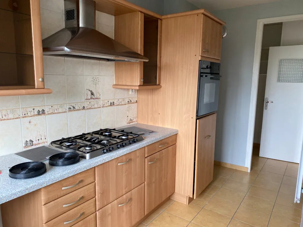 Appartement à louer, 81m², Reims