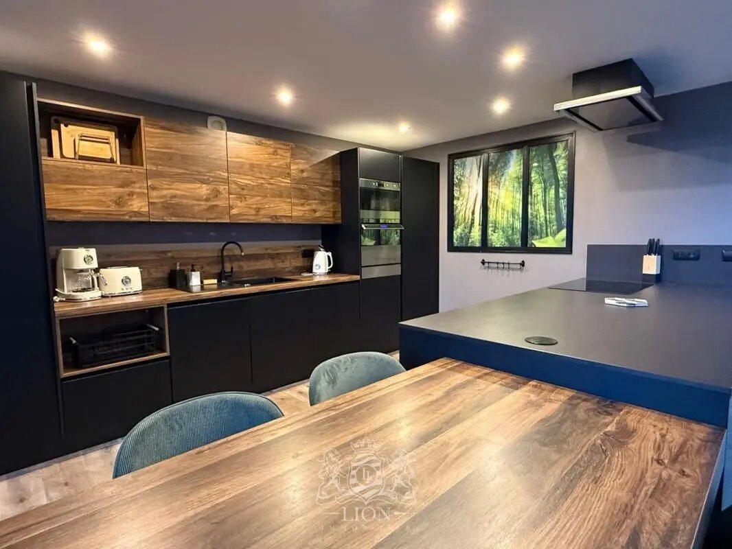 Appartement à louer, 261m², Roubaix