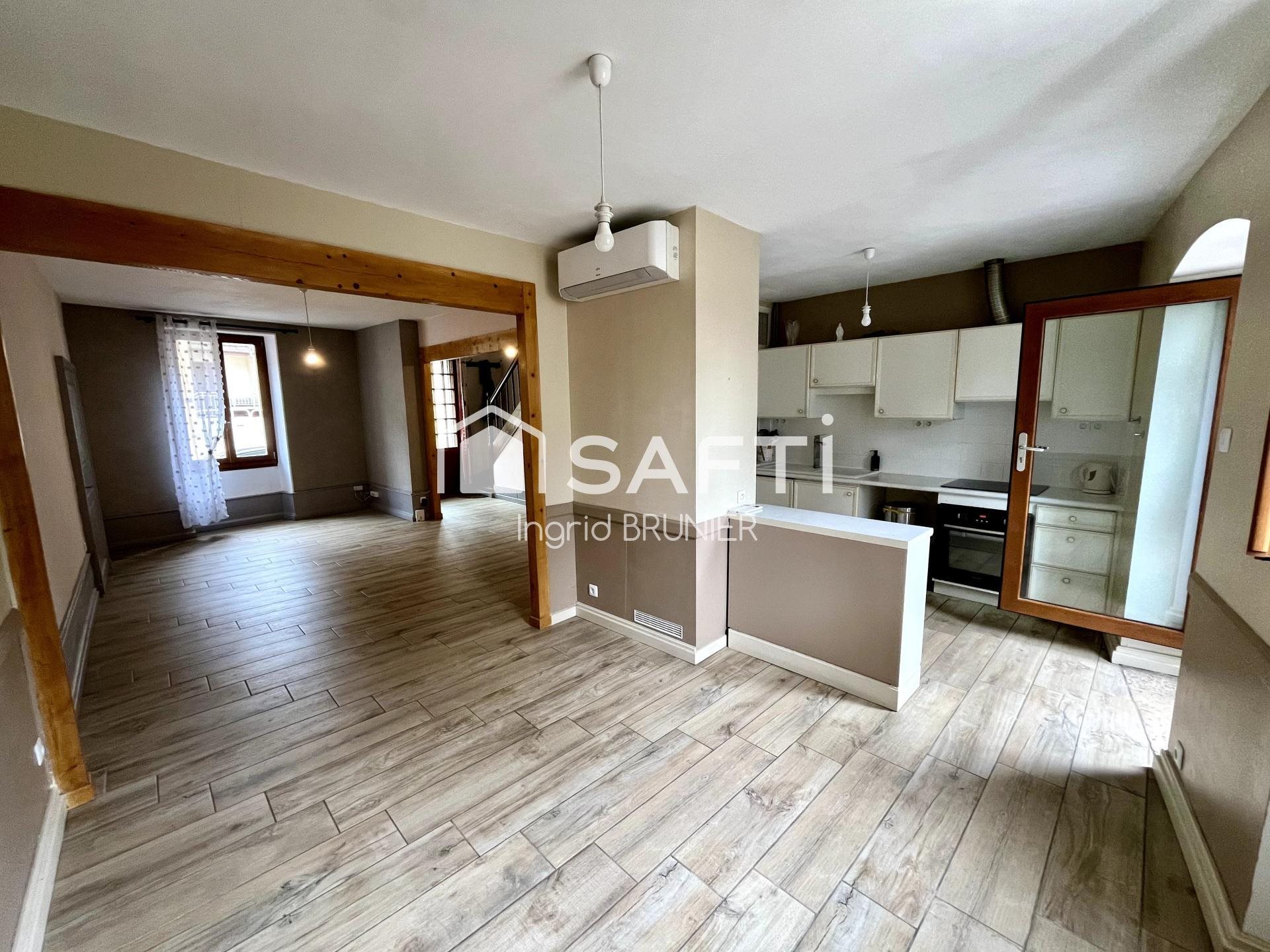 Maison à vendre, 120m², Yenne