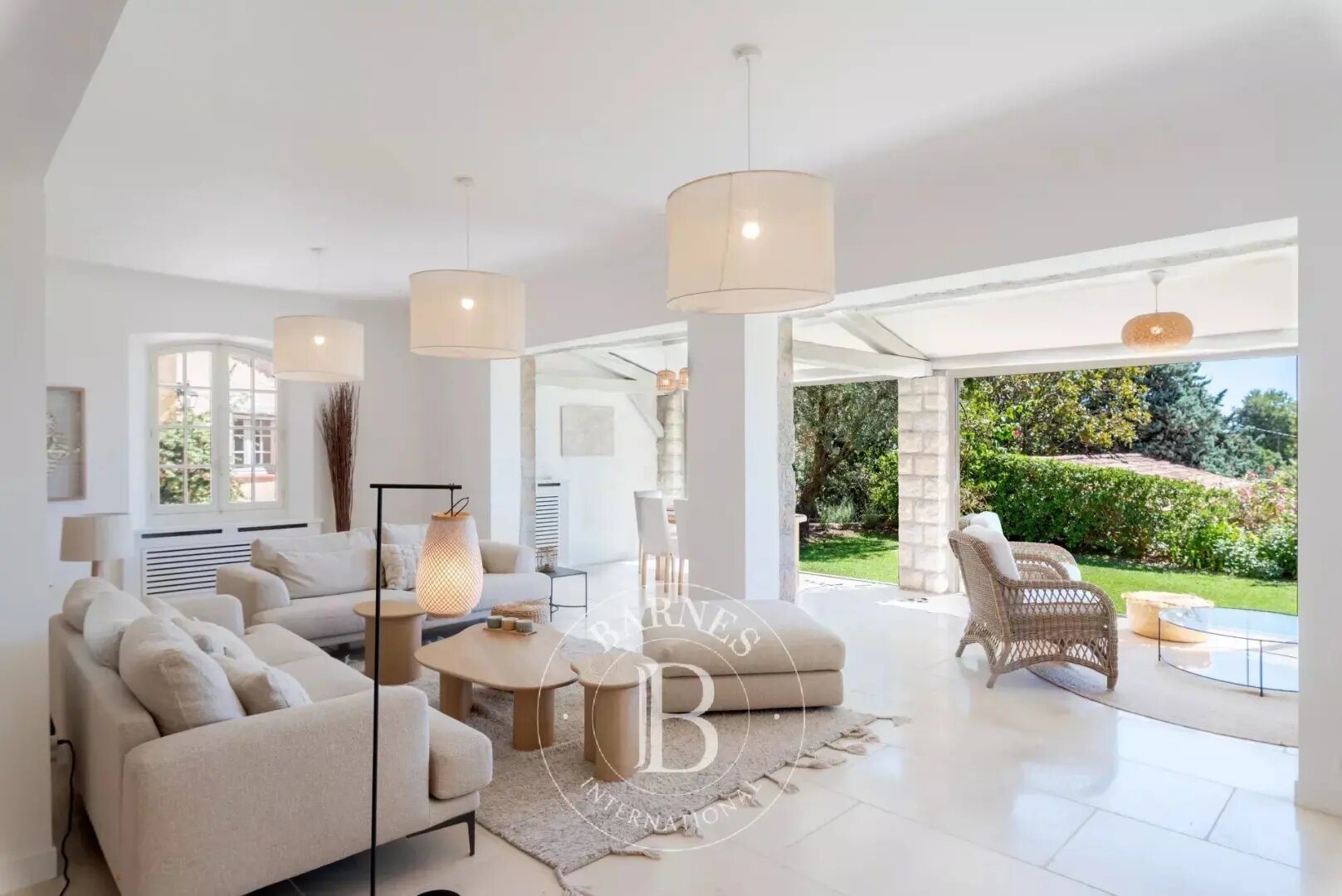 Maison à louer, 300m², Châteauneuf-Grasse
