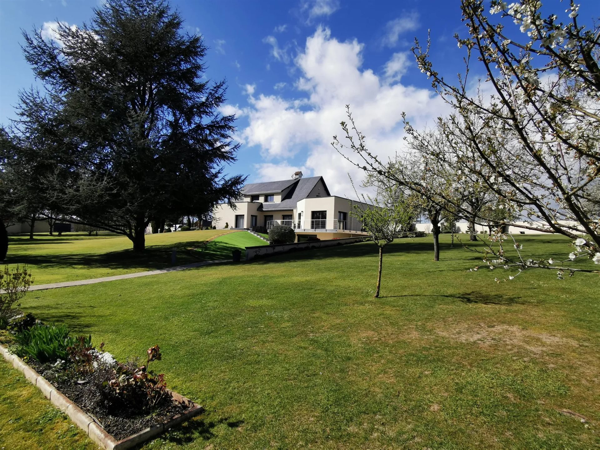 Maison à vendre, 380m², Billy